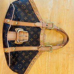 Rare Louis Vuitton Theda